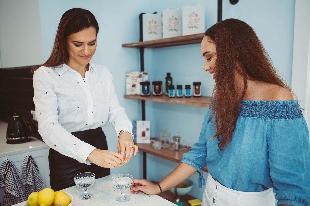 Simone & Kirsten Lemon Water